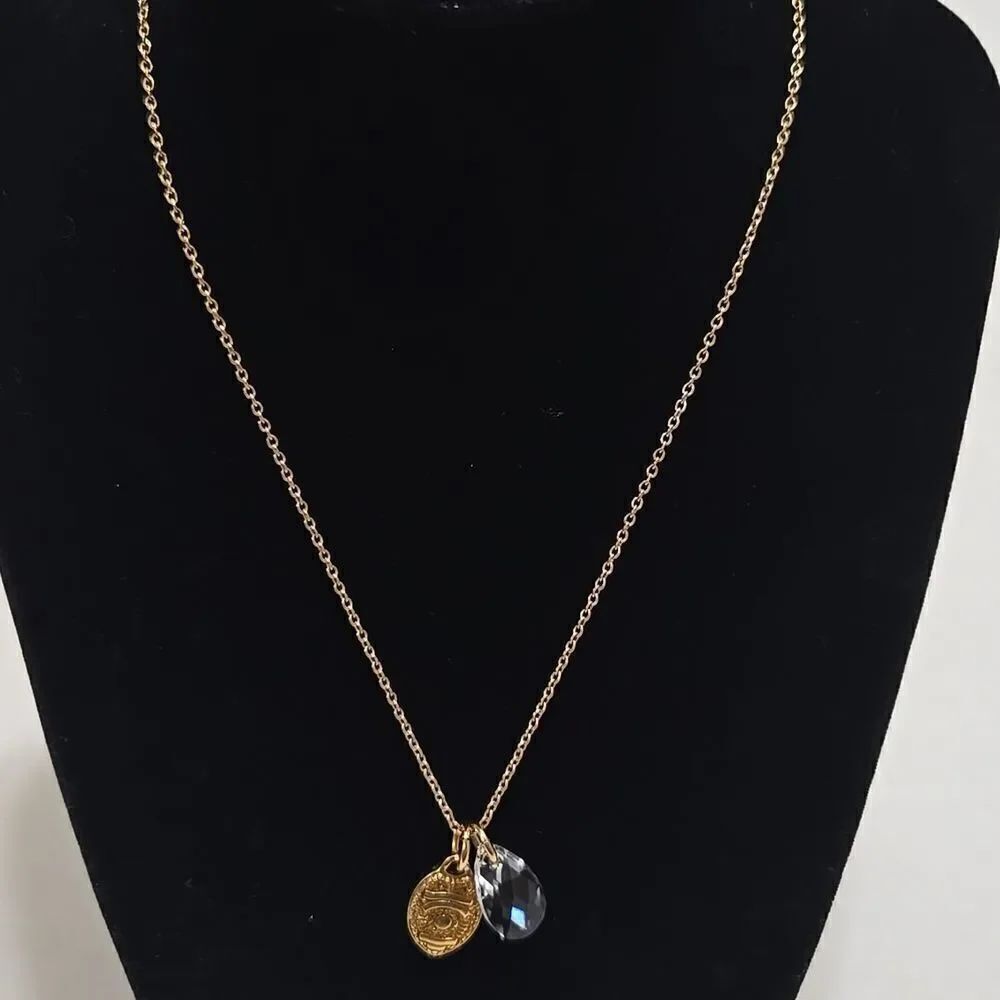 Gold Tone Pendant Necklace